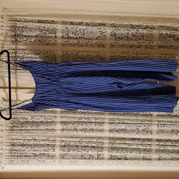 Everly Tie Front Cropped Jumpsuit Size Small - Picture 7 of 8